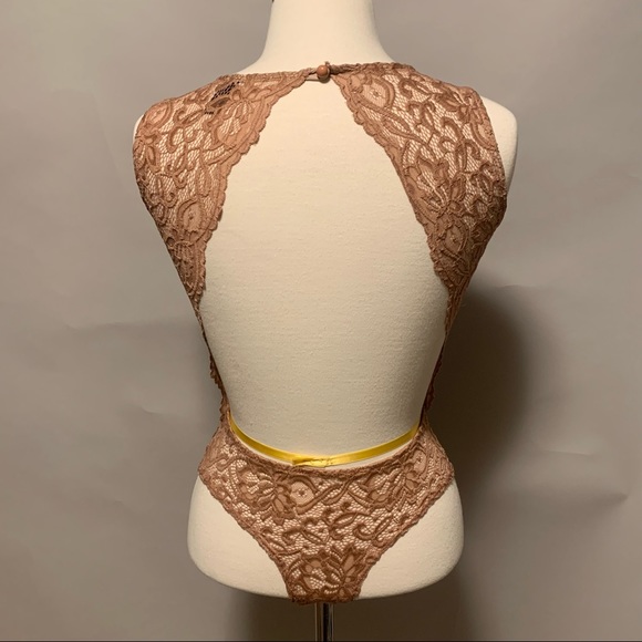 Windsor Women's Bodysuit - Picture 2 of 5